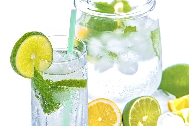 bebidas saludables para hidratar tu cuerpo