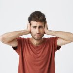 Conoce la razón y cómo evitar el dolor de oídos: ¡Sigue cuidándote!