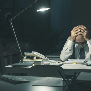 Causas del estrés laboral